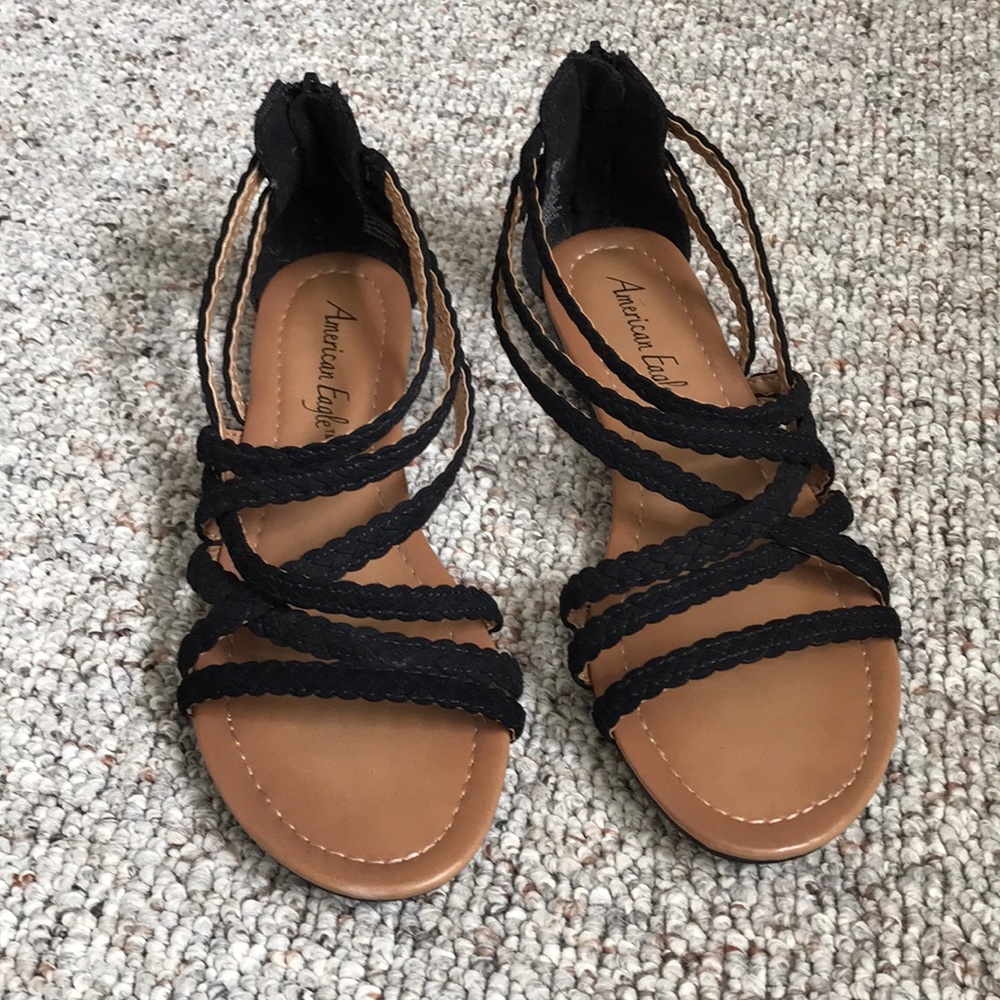 American eagle sandals size 8